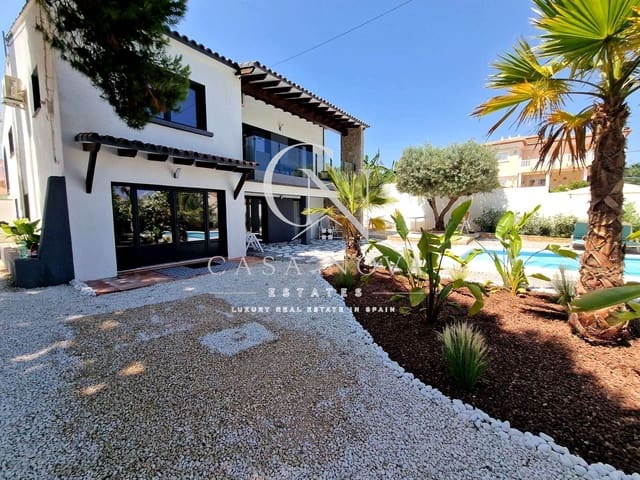 5 soveværelse Villa til salg i Calpe / Calp med swimmingpool - € 719.000 (Ref: 9994696)