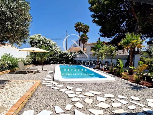 5 soveværelse Villa til salg i Calpe / Calp med swimmingpool - € 719.000 (Ref: 9994696)