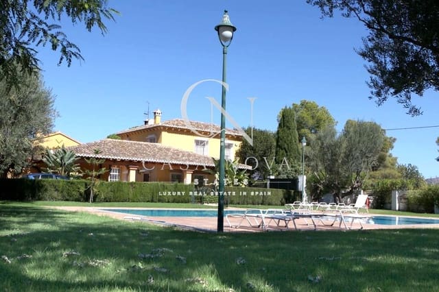 7 bedroom Villa for sale in Bétera with pool garage - € 1,500,000 (Ref: 9995554)