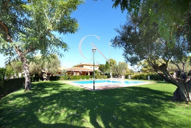 7 bedroom Villa for sale in Bétera with pool garage - € 1,500,000 (Ref: 9995554)