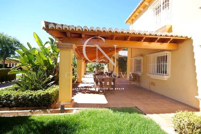 7 bedroom Villa for sale in Bétera with pool garage - € 1,500,000 (Ref: 9995554)