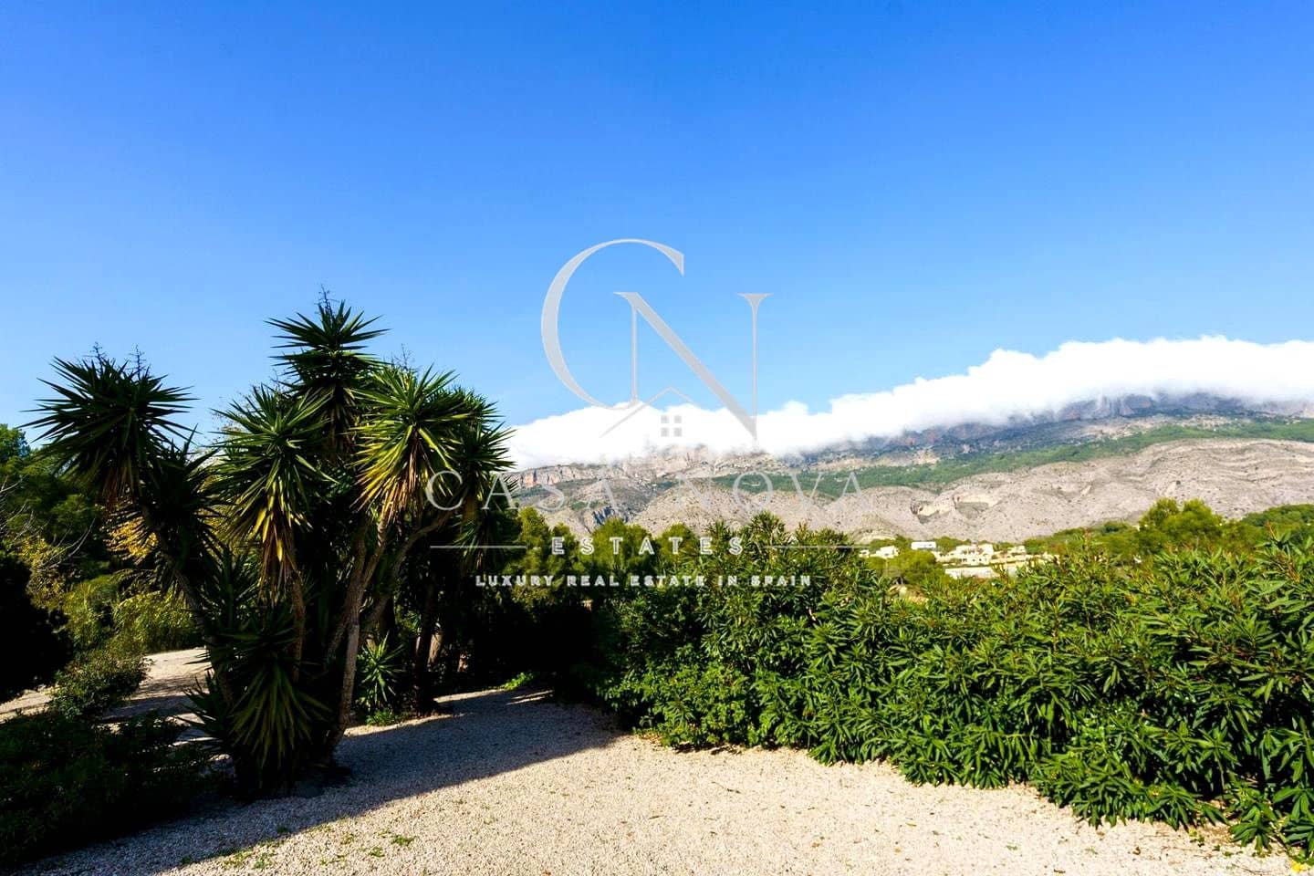 Chalet de 8 habitaciones en Altea en venta con piscina garaje - 3.200.000 € (Ref: 9996495)