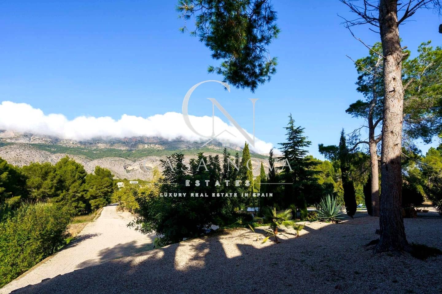 Chalet de 8 habitaciones en Altea en venta con piscina garaje - 3.200.000 € (Ref: 9996495)