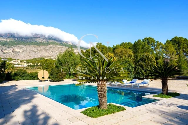 Chalet de 8 habitaciones en Altea en venta con piscina garaje - 3.200.000 € (Ref: 9996495)