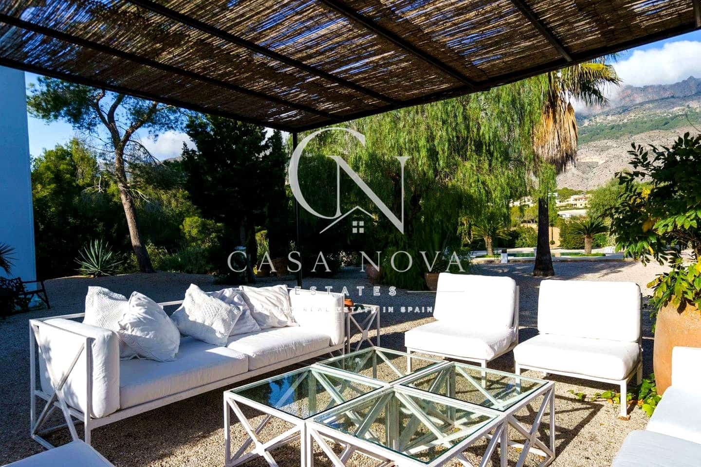 Chalet de 8 habitaciones en Altea en venta con piscina garaje - 3.200.000 € (Ref: 9996495)