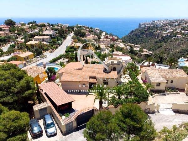 5 bedroom Villa for sale in Cumbre del Sol with pool garage - € 585,000 (Ref: 9996496)