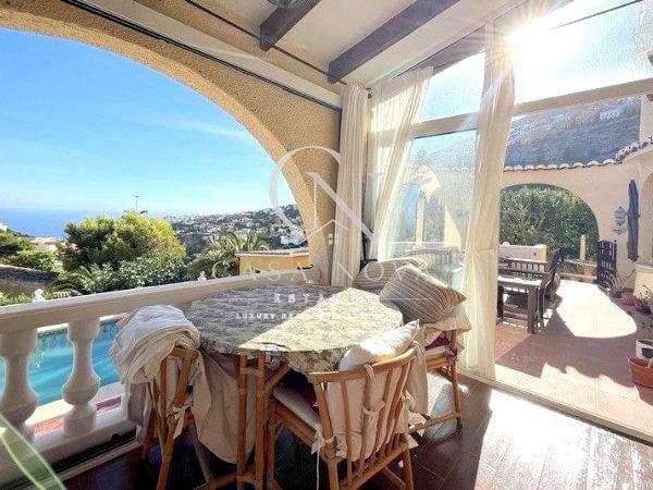 5 bedroom Villa for sale in Cumbre del Sol with pool garage - € 585,000 (Ref: 9996496)