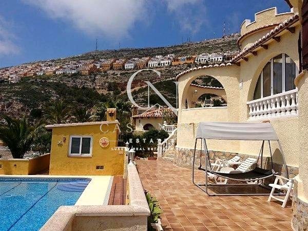 5 bedroom Villa for sale in Cumbre del Sol with pool garage - € 585,000 (Ref: 9996496)