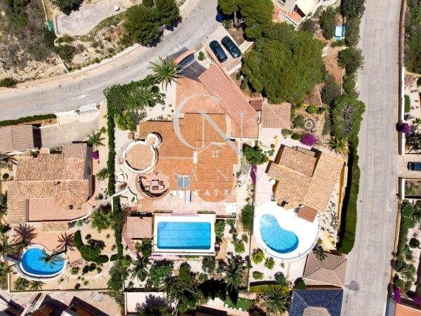 5 bedroom Villa for sale in Cumbre del Sol with pool garage - € 585,000 (Ref: 9996496)