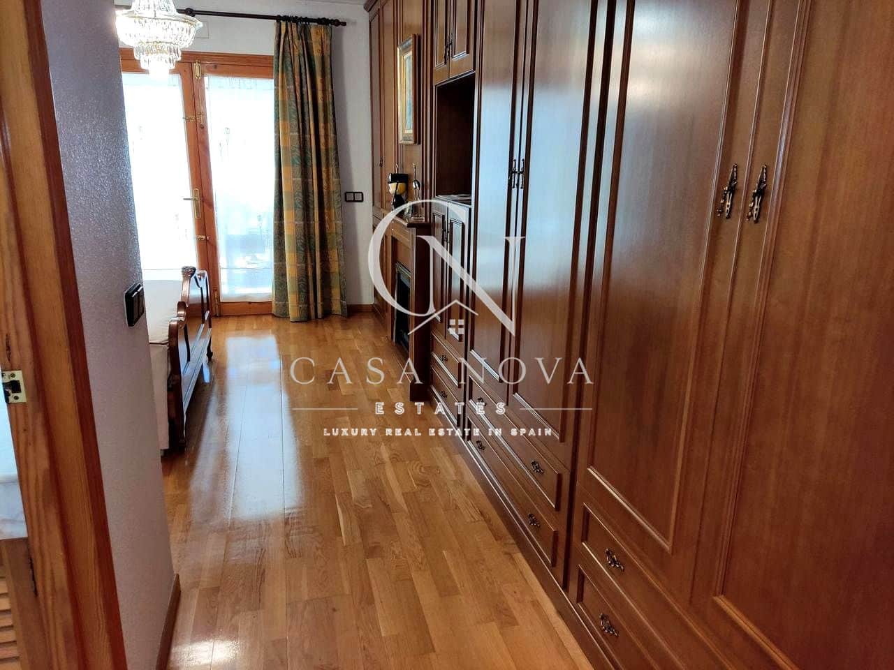 6 camera da letto Villa in vendita in Benidorm con piscina garage - 720.000 € (Rif: 9996568)