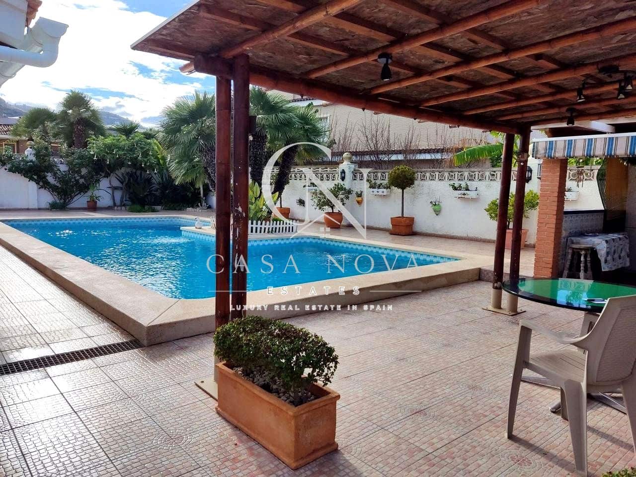 6 camera da letto Villa in vendita in Benidorm con piscina garage - 720.000 € (Rif: 9996568)