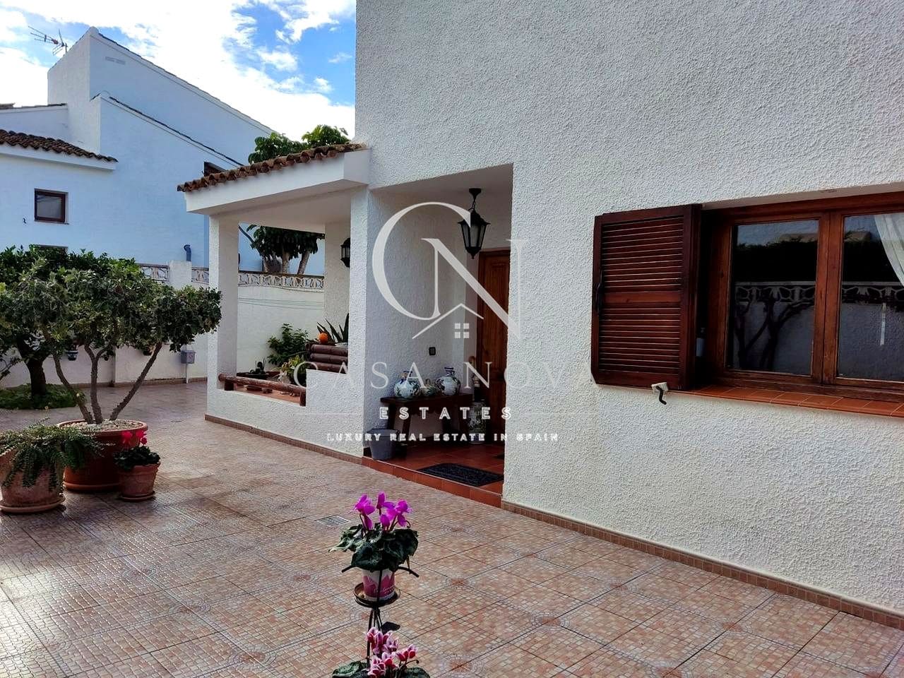 6 camera da letto Villa in vendita in Benidorm con piscina garage - 720.000 € (Rif: 9996568)