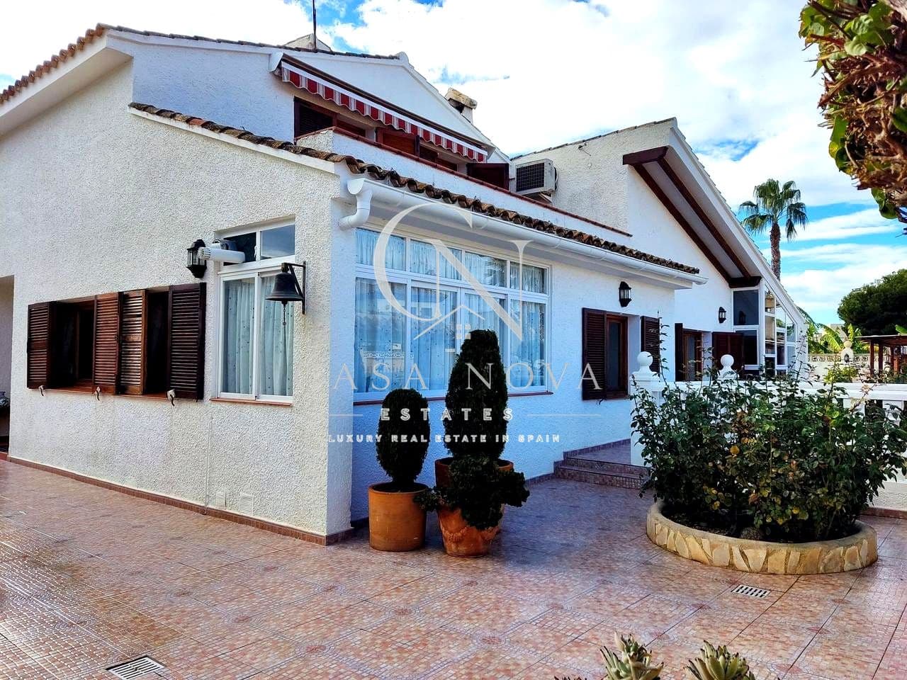 6 camera da letto Villa in vendita in Benidorm con piscina garage - 720.000 € (Rif: 9996568)