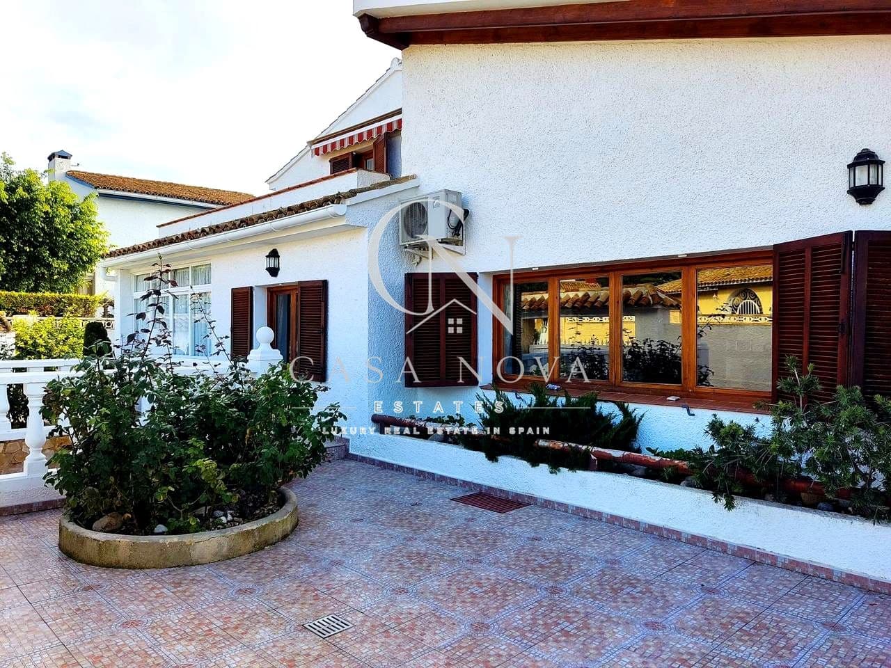 6 camera da letto Villa in vendita in Benidorm con piscina garage - 720.000 € (Rif: 9996568)
