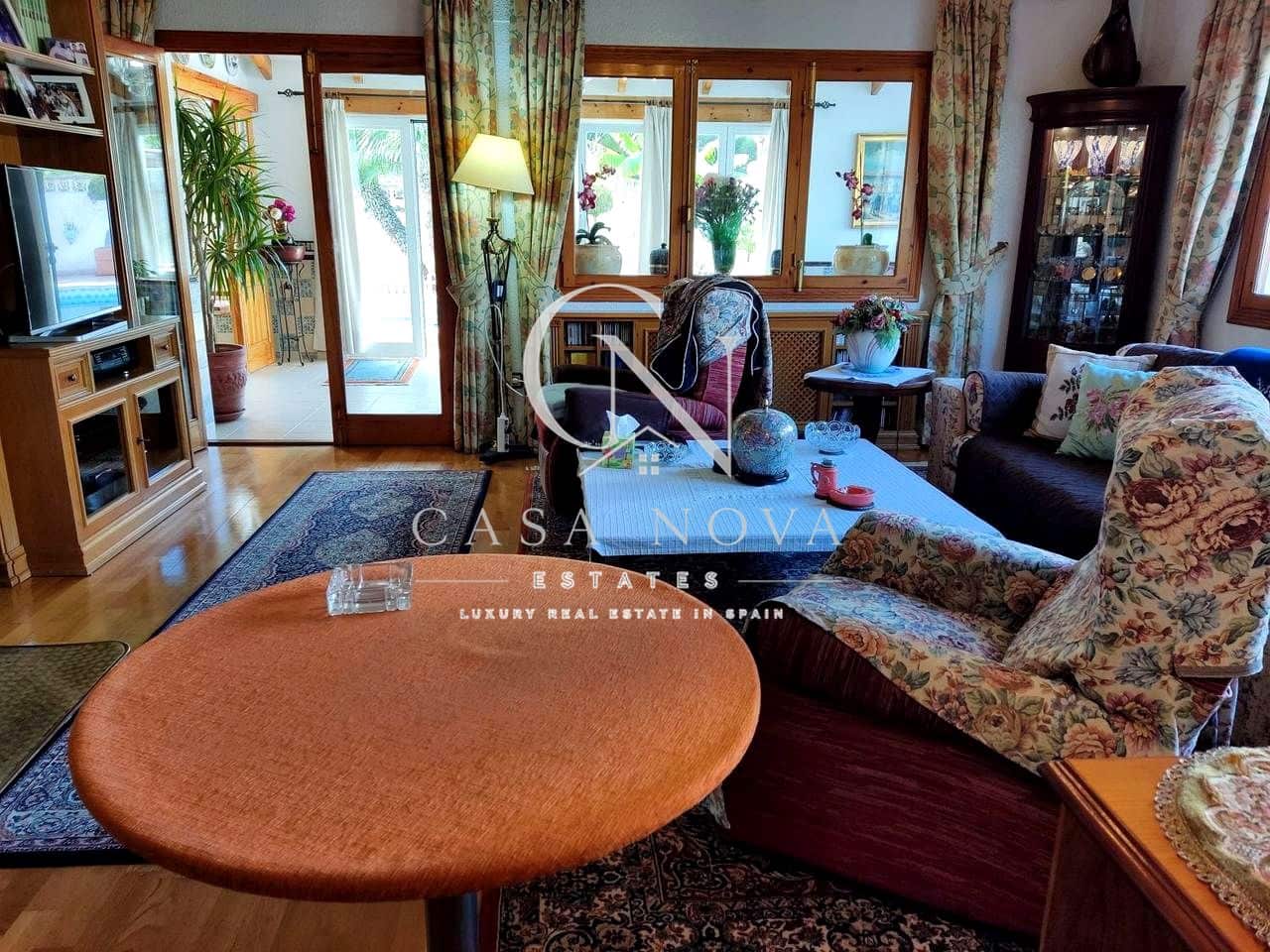 6 camera da letto Villa in vendita in Benidorm con piscina garage - 720.000 € (Rif: 9996568)