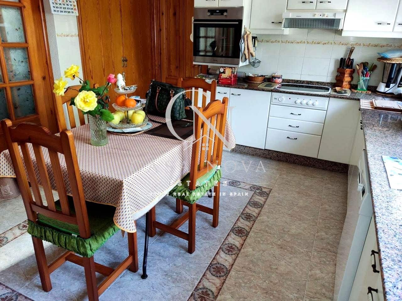 6 camera da letto Villa in vendita in Benidorm con piscina garage - 720.000 € (Rif: 9996568)
