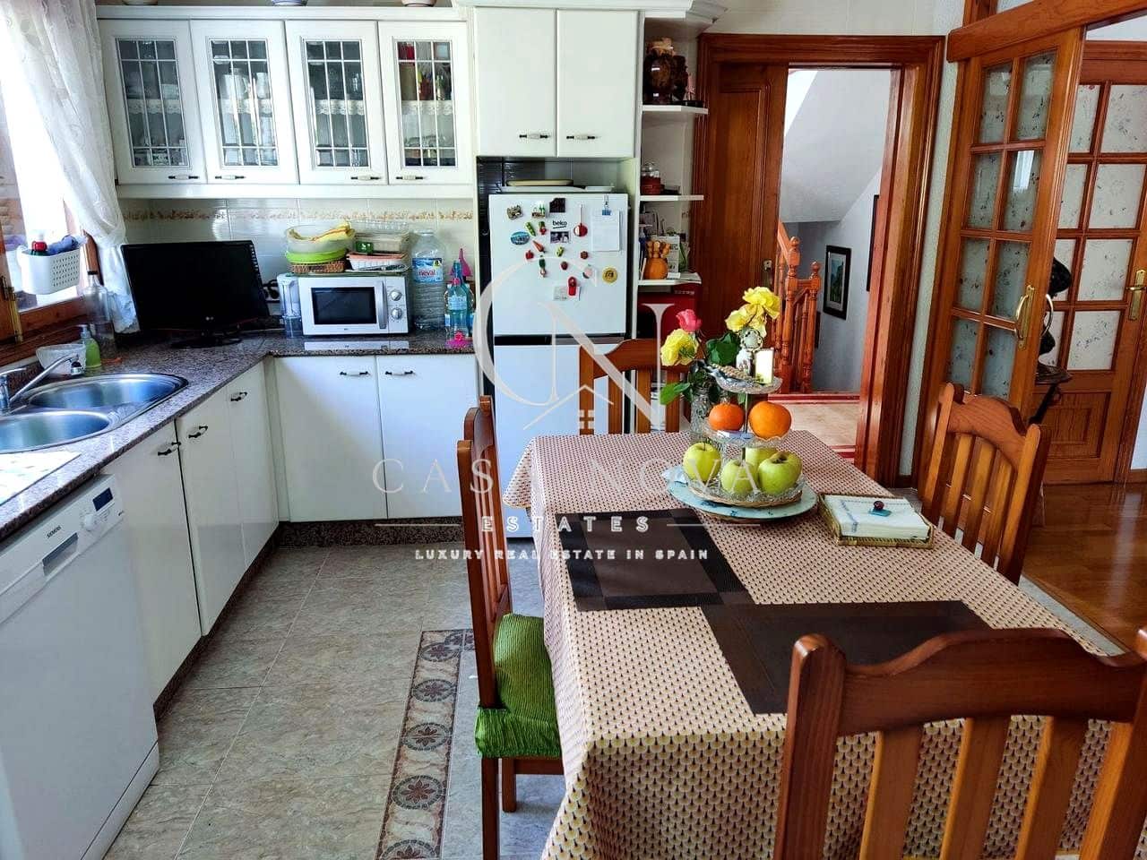 6 camera da letto Villa in vendita in Benidorm con piscina garage - 720.000 € (Rif: 9996568)