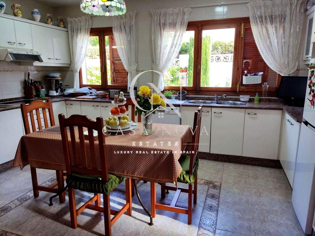 6 camera da letto Villa in vendita in Benidorm con piscina garage - 720.000 € (Rif: 9996568)
