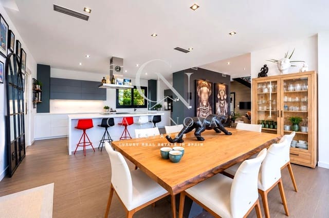 4 soveværelse Villa til salg i Benimeit - Tabaira, Teulada-Moraira med swimmingpool garage - € 1.950.000 (Ref: 9997666)