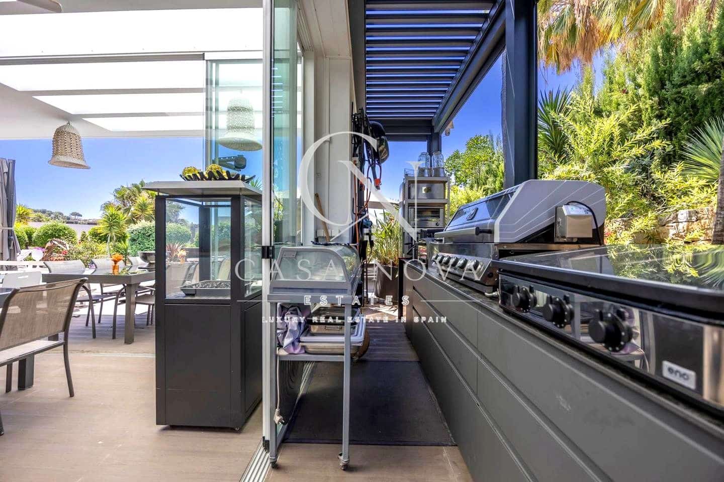 4 soveværelse Villa til salg i Moraira med swimmingpool garage - € 1.950.000 (Ref: 9997666)