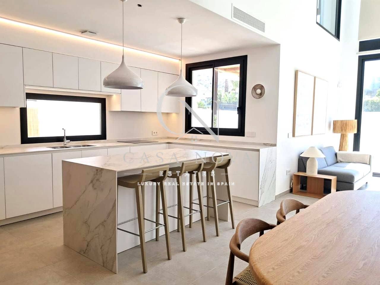 4 soveværelse Villa til salg i Alfaz del Pi / L'Alfas del Pi med garage - € 895.000 (Ref: 9997933)