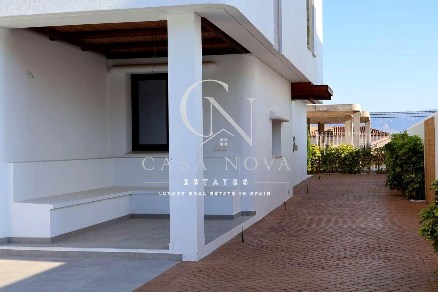 4 soveværelse Villa til salg i Alfaz del Pi / L'Alfas del Pi med garage - € 895.000 (Ref: 9997933)
