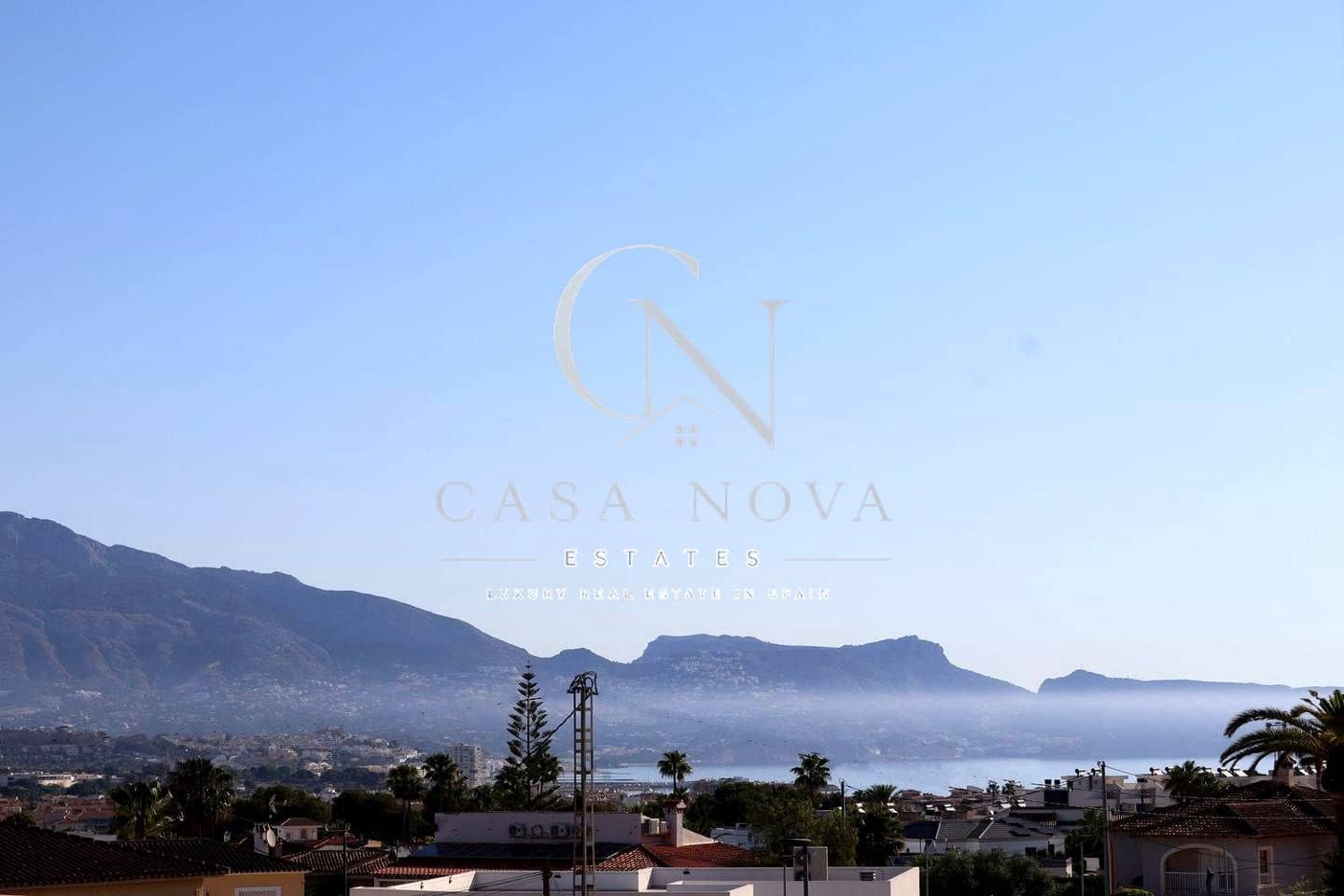 4 soveværelse Villa til salg i Alfaz del Pi / L'Alfas del Pi med garage - € 895.000 (Ref: 9997933)