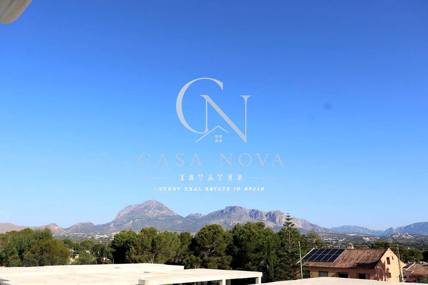 4 soveværelse Villa til salg i Alfaz del Pi / L'Alfas del Pi med garage - € 895.000 (Ref: 9997933)