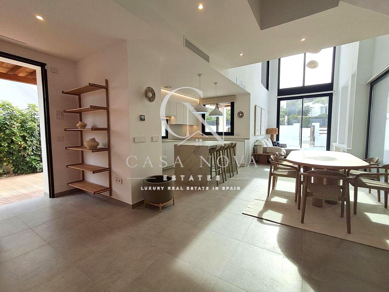 4 soveværelse Villa til salg i Alfaz del Pi / L'Alfas del Pi med garage - € 895.000 (Ref: 9997933)