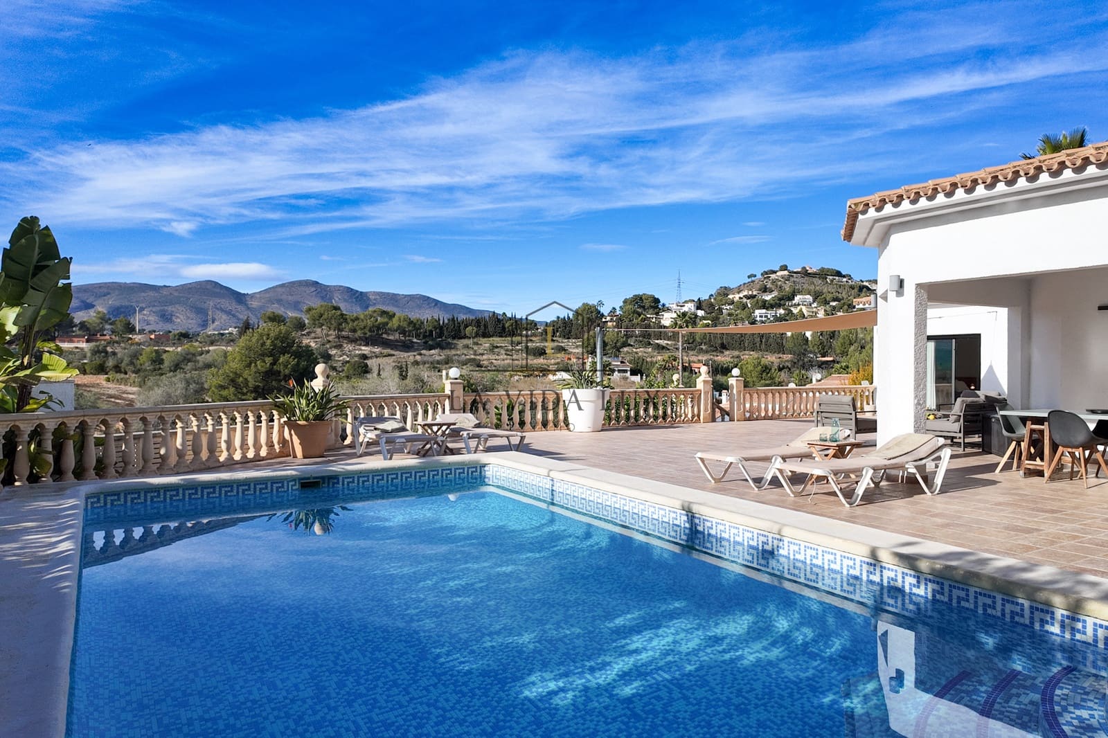 5 chambre Villa/Maison à vendre à Calpe / Calp avec piscine garage - 785 000 € (Ref: 10112103)