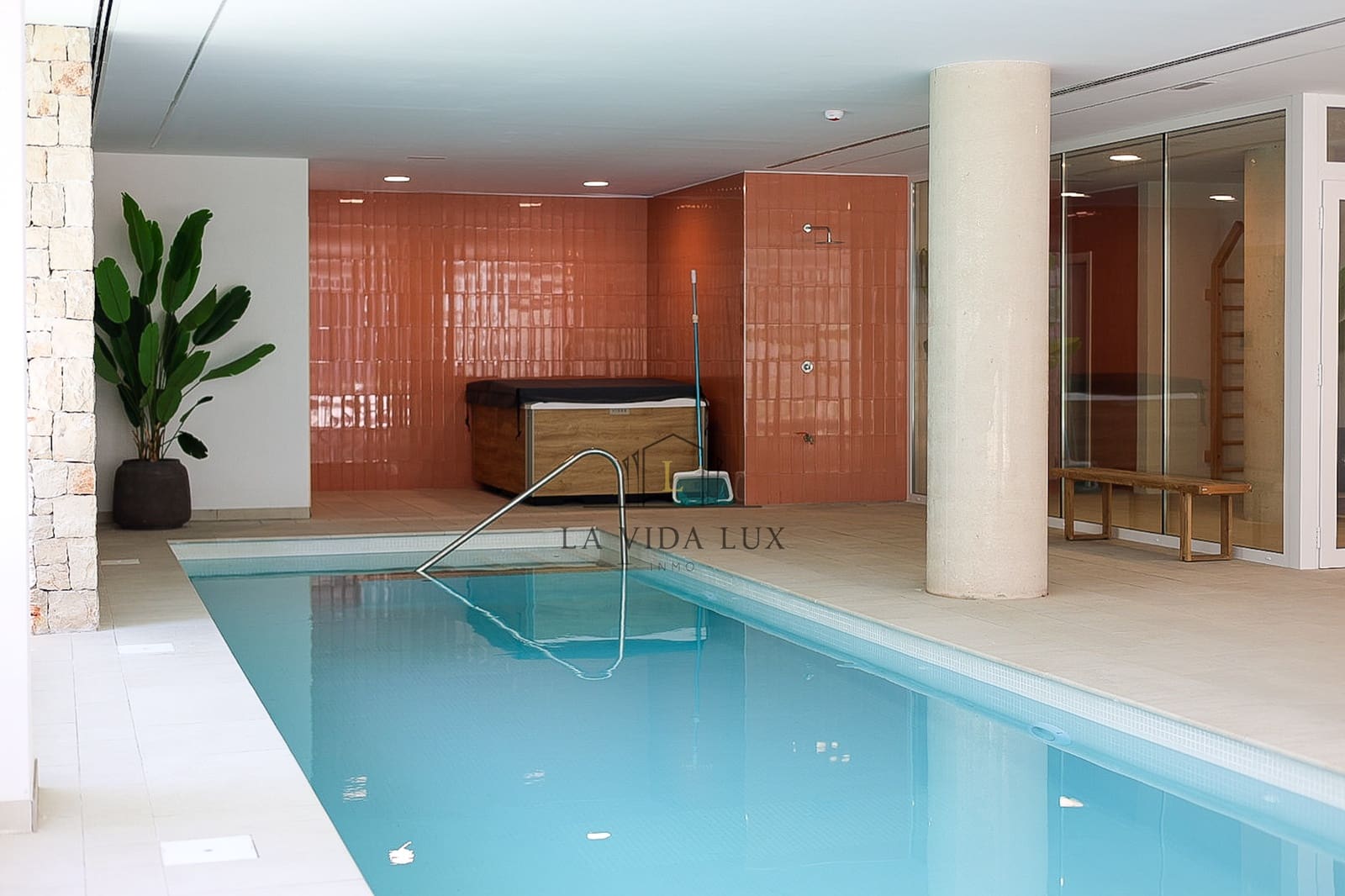 2 soveværelse Lejlighed til salg i Javea / Xabia med swimmingpool garage - € 425.000 (Ref: 10113250)