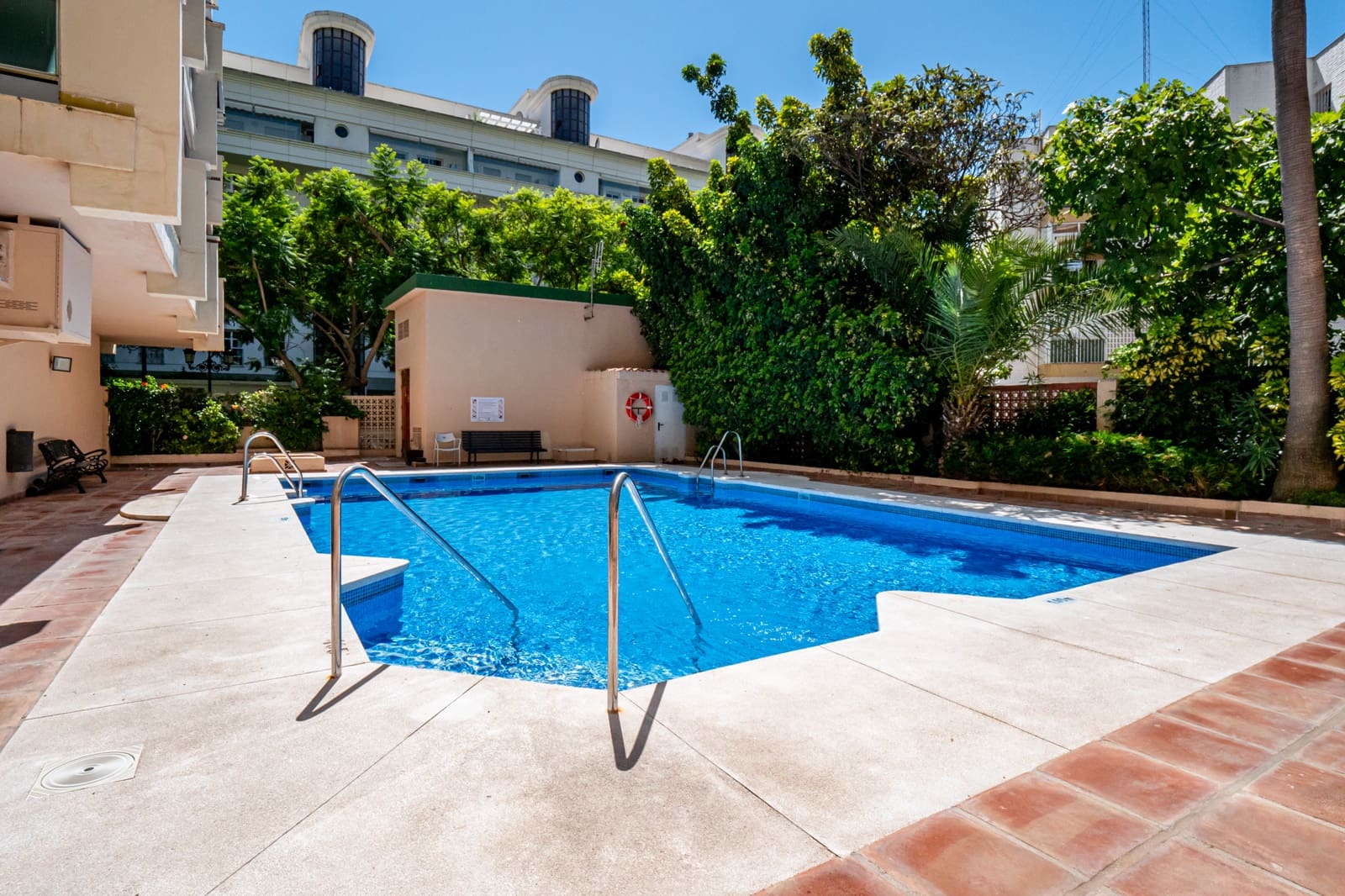 2 chambre Appartement à vendre à Marbella avec piscine - 649 000 € (Ref: 10113399)