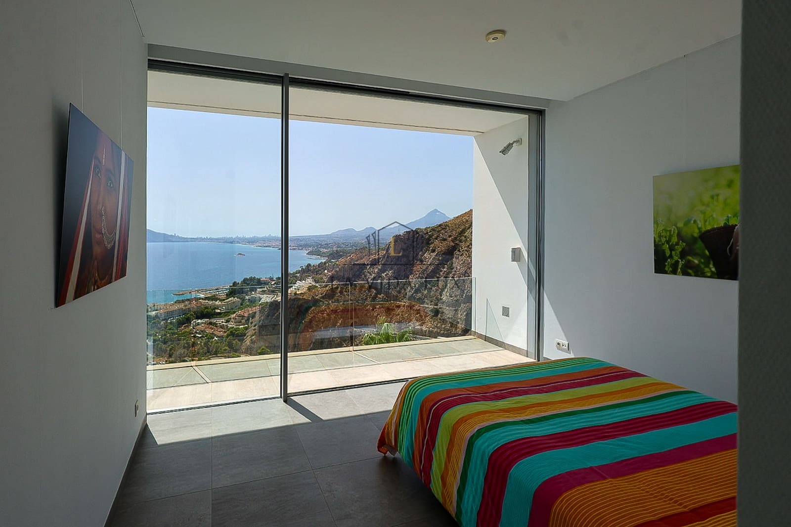 3 bedroom Villa for sale in Altea with pool garage - € 2,695,000 (Ref: 10113402)