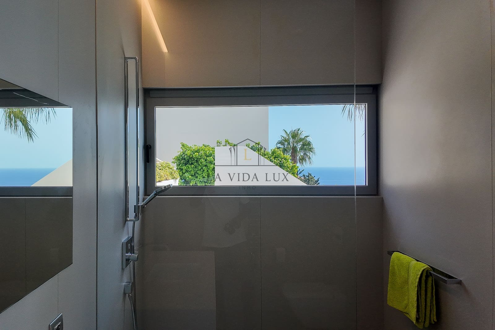 3 bedroom Villa for sale in Altea with pool garage - € 2,695,000 (Ref: 10113402)