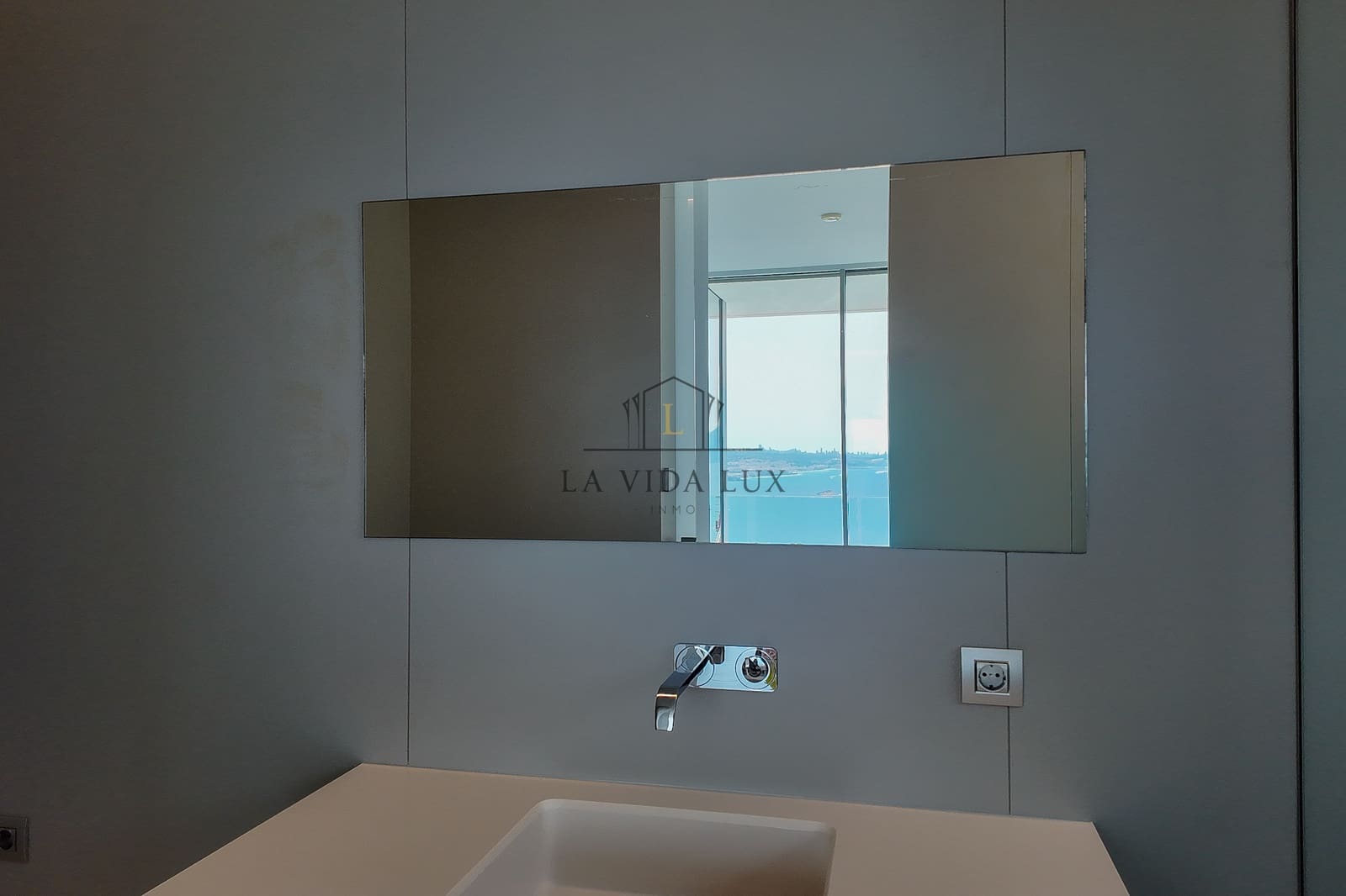 3 bedroom Villa for sale in Altea with pool garage - € 2,695,000 (Ref: 10113402)