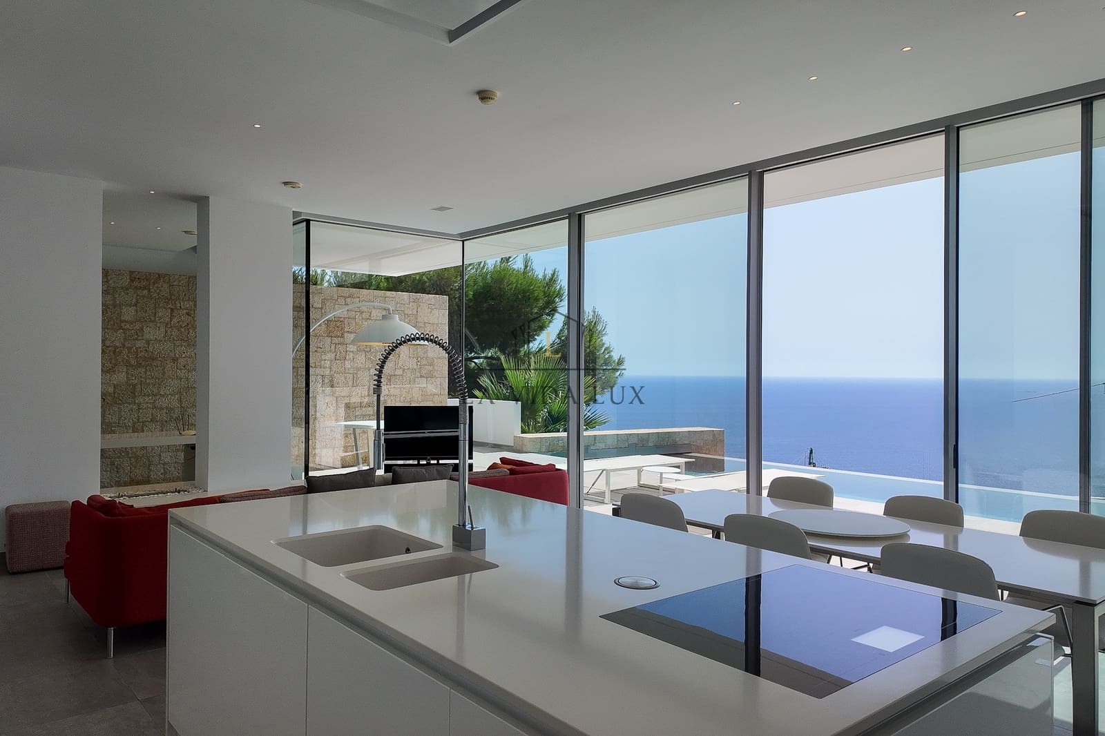 3 bedroom Villa for sale in Altea with pool garage - € 2,695,000 (Ref: 10113402)