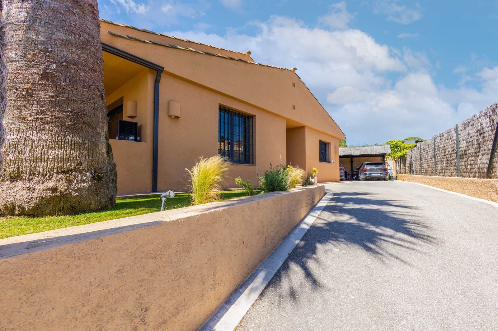 4 sovrum Villa till salu i Sant Vicenc de Montalt med pool garage - 1 250 000 € (Ref: 9974428)