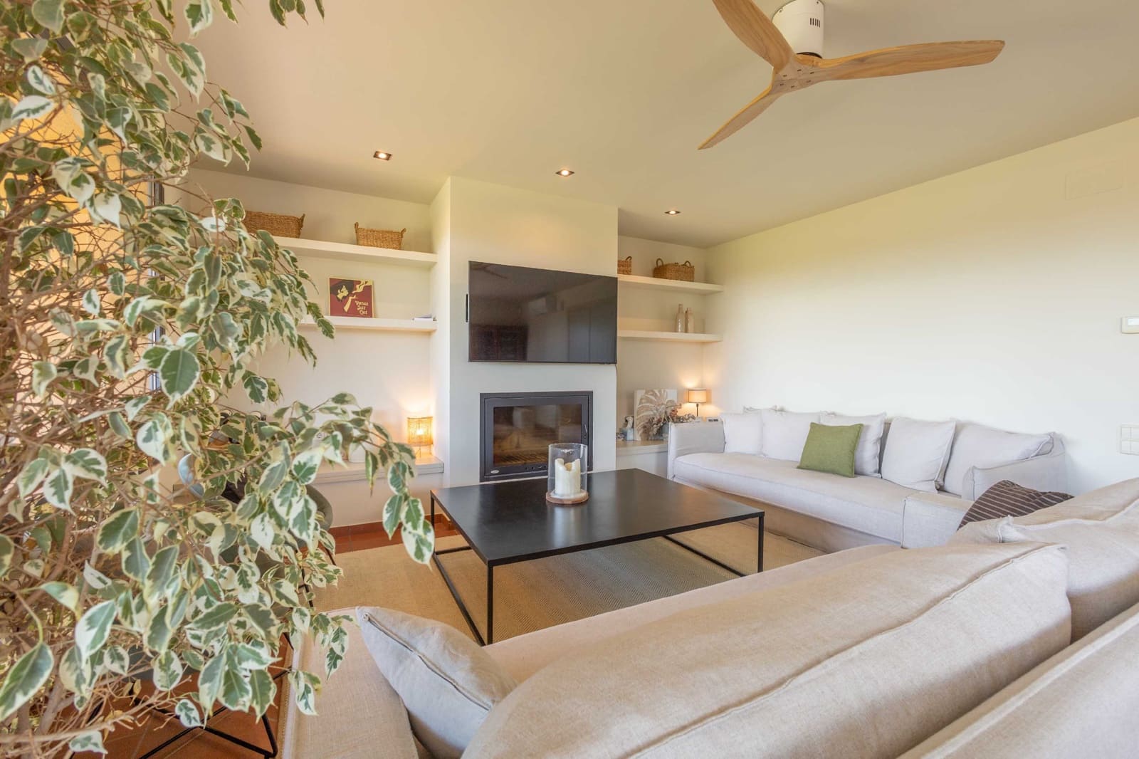 4 sovrum Villa till salu i Sant Vicenc de Montalt med pool garage - 1 250 000 € (Ref: 9974428)
