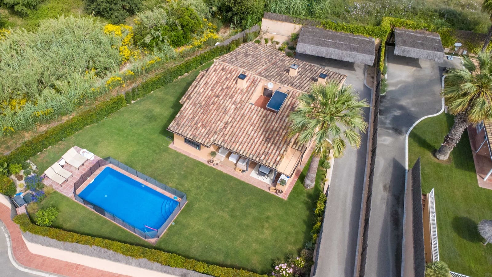 4 sovrum Villa till salu i Sant Vicenc de Montalt med pool garage - 1 250 000 € (Ref: 9974428)