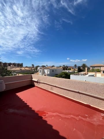 6 sypialnia Willa na sprzedaż w La Manga del Mar Menor z basenem garażem - 610 000 € (Ref: 10094656)