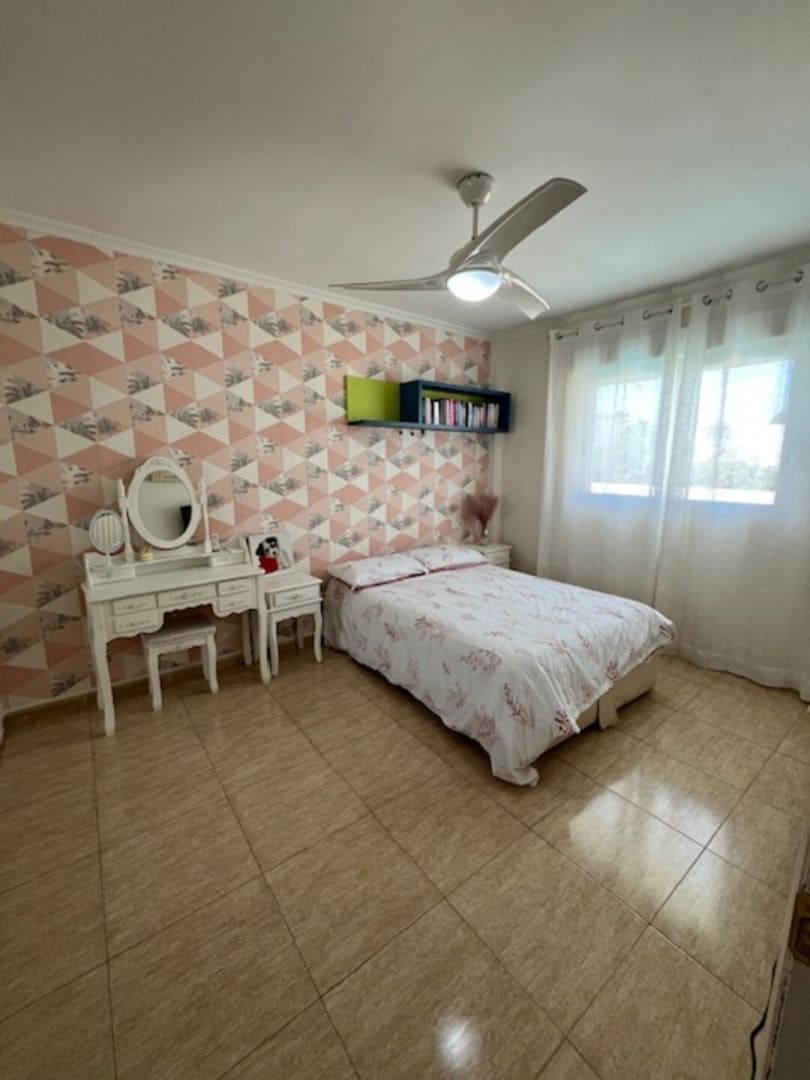 6 sypialnia Willa na sprzedaż w La Manga del Mar Menor z basenem garażem - 610 000 € (Ref: 10094656)