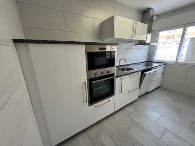 2 chambre Appartement à vendre à La Manga del Mar Menor avec garage - 318 000 € (Ref: 10094660)