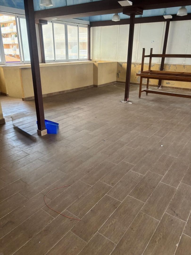 Komercyjne na sprzedaż w La Manga del Mar Menor - 191 000 € (Ref: 10094665)