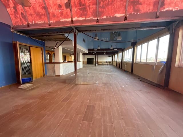Komercyjne na sprzedaż w La Manga del Mar Menor - 191 000 € (Ref: 10094665)