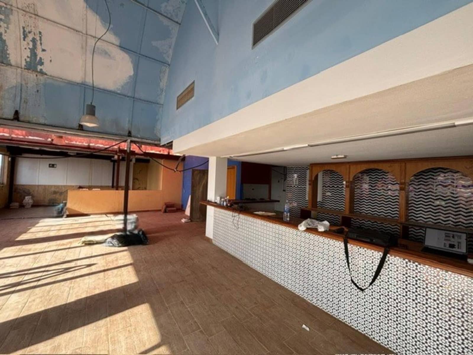 Komercyjne na sprzedaż w La Manga del Mar Menor - 191 000 € (Ref: 10094665)