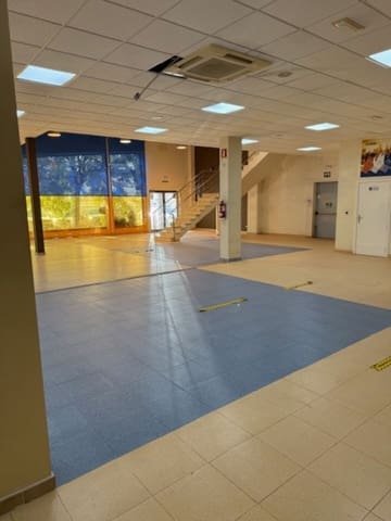 Business for sale in Cartagena - € 800,000 (Ref: 10094666)