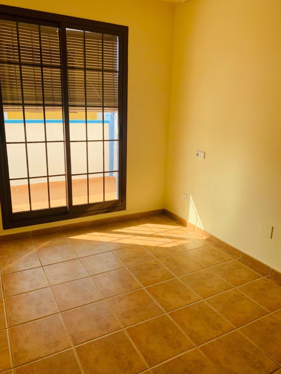 3 chambre Appartement à vendre à Roda - 280 000 € (Ref: 10094674)