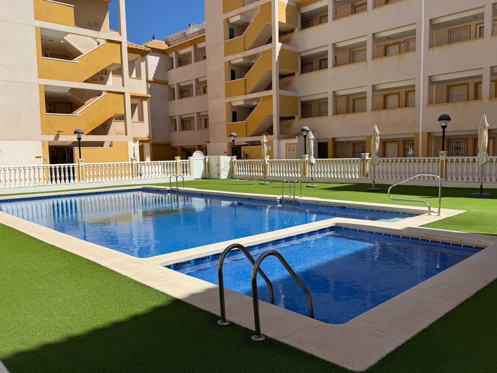 2 Zimmer Wohnung zu verkaufen in Mar de Cristal mit Pool - 176.500 € (Ref: 10094679)
