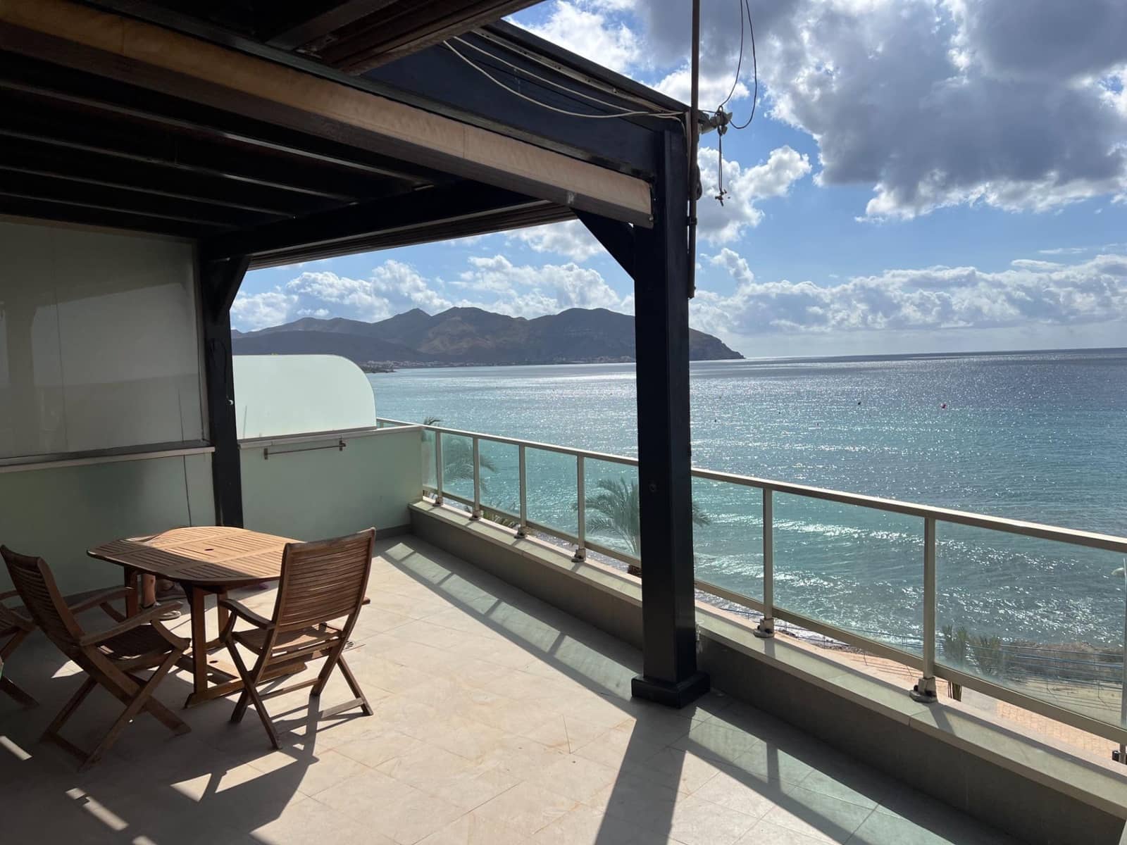 3 quarto Penthouse para venda em Isla Plana com garagem - 449 900 € (Ref: 10132100)