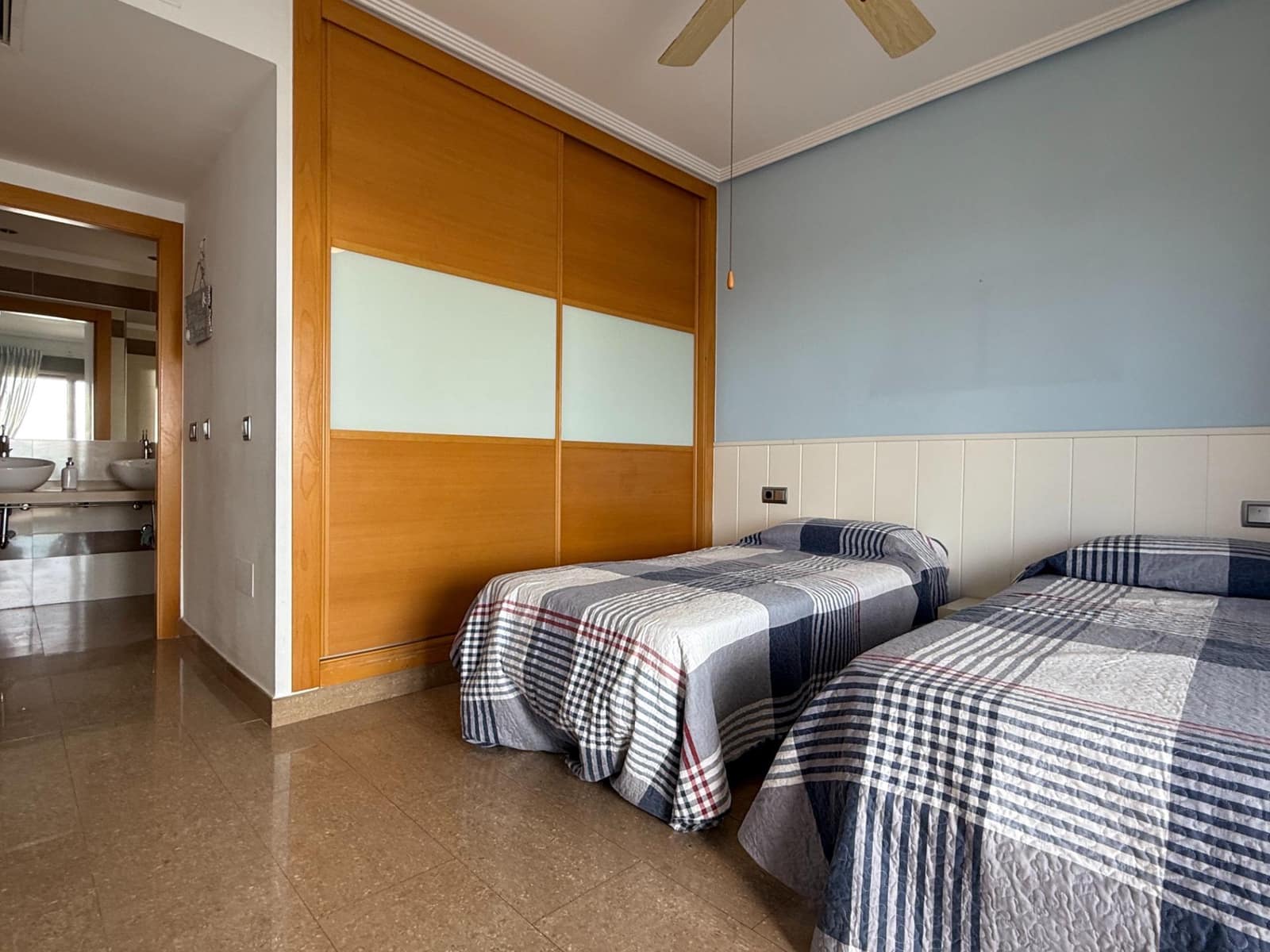 3 quarto Penthouse para venda em Isla Plana com garagem - 449 900 € (Ref: 10132100)